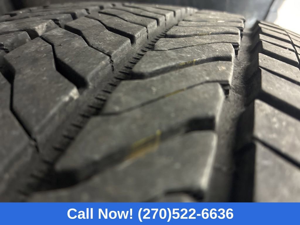 Used 2026 Chevrolet Traverse LT image 33