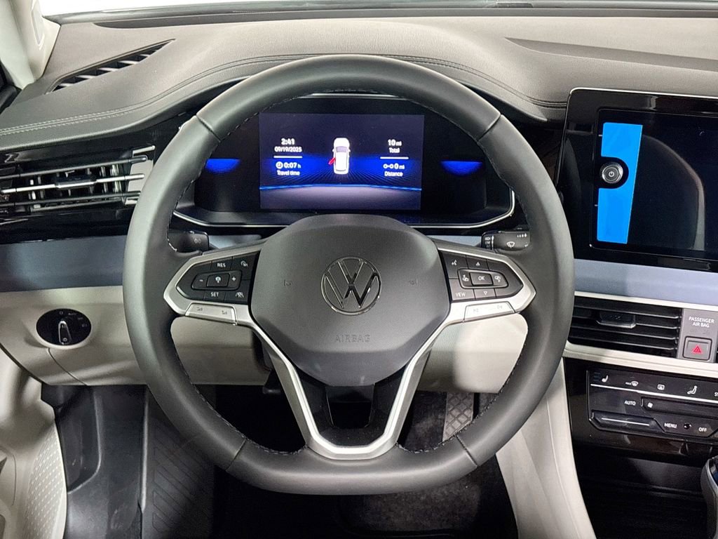 New 2025 Volkswagen Jetta SE image 13