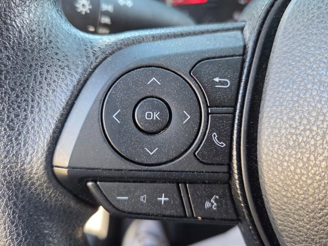 Used 2021 Toyota RAV4 LE image 24