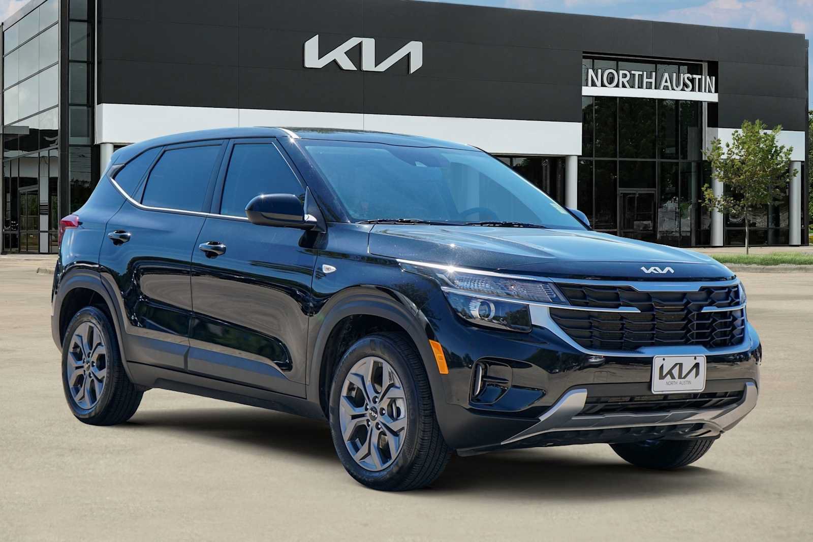 Certified 2024 Kia Seltos LX AWD/4WD image 6
