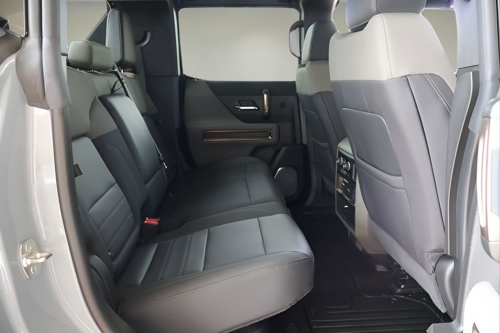 Used 2024 GMC Hummer EV 3X w/ LPO, Illumination Package AWD/4WD image 17