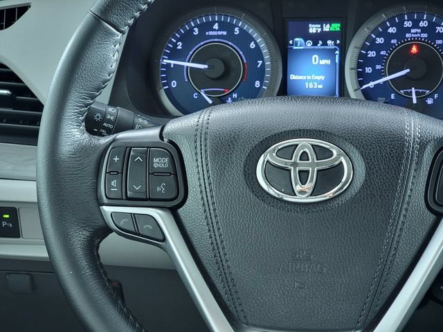Used 2020 Toyota Sienna XLE w/ XLE Navigation Package AWD/4WD image 26