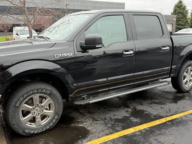 Used 2020 Ford F150 XLT w/ Equipment Group 302A Luxury AWD/4WD image 4