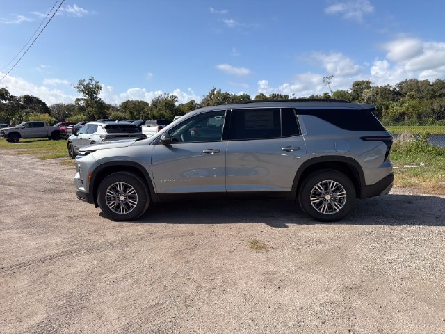 New 2027 Chevrolet Traverse LT w/ Driver Confidence Package FWD image 3