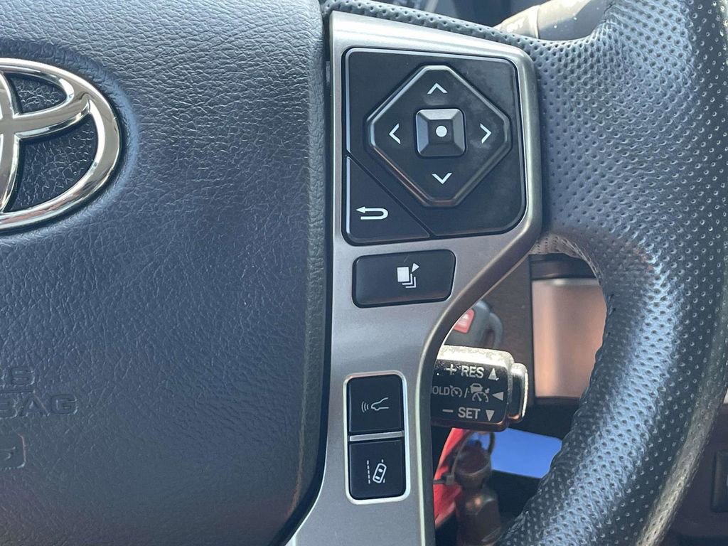 Used 2022 Toyota Tacoma SR5 w/ Technology Package RWD image 31