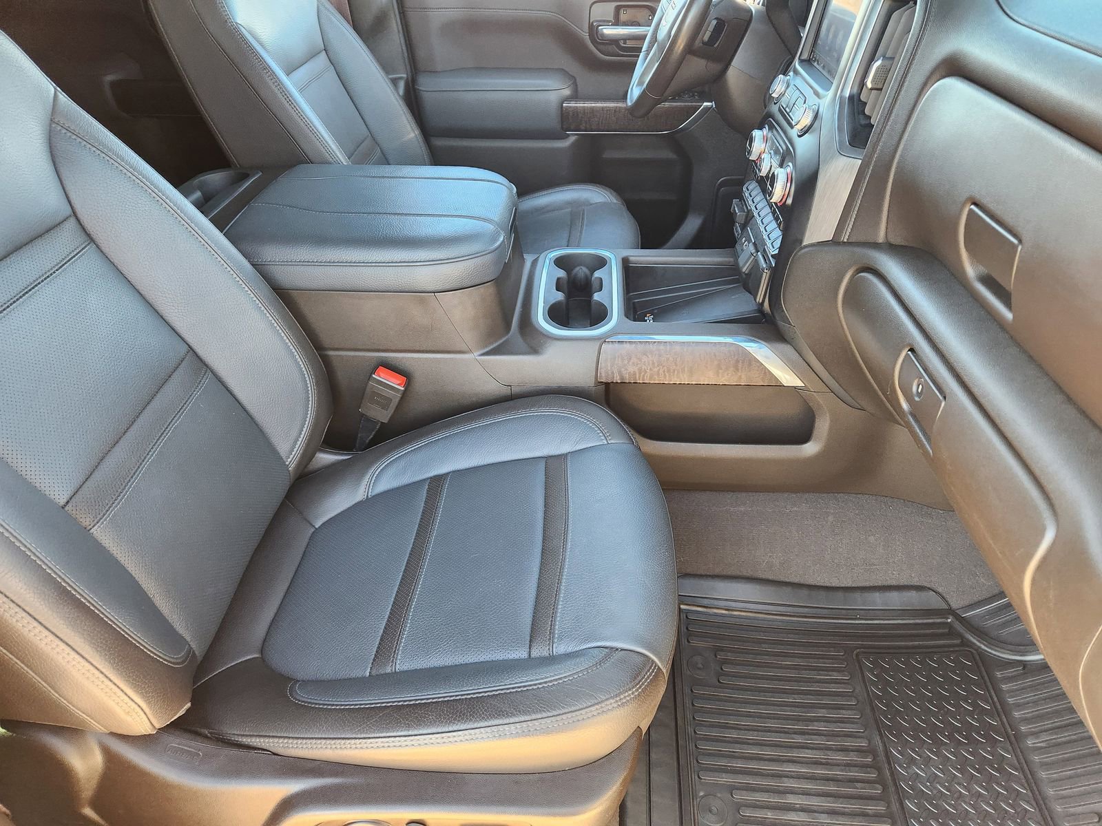 Used 2023 GMC Sierra 2500 Denali w/ Denali Ultimate Package image 18