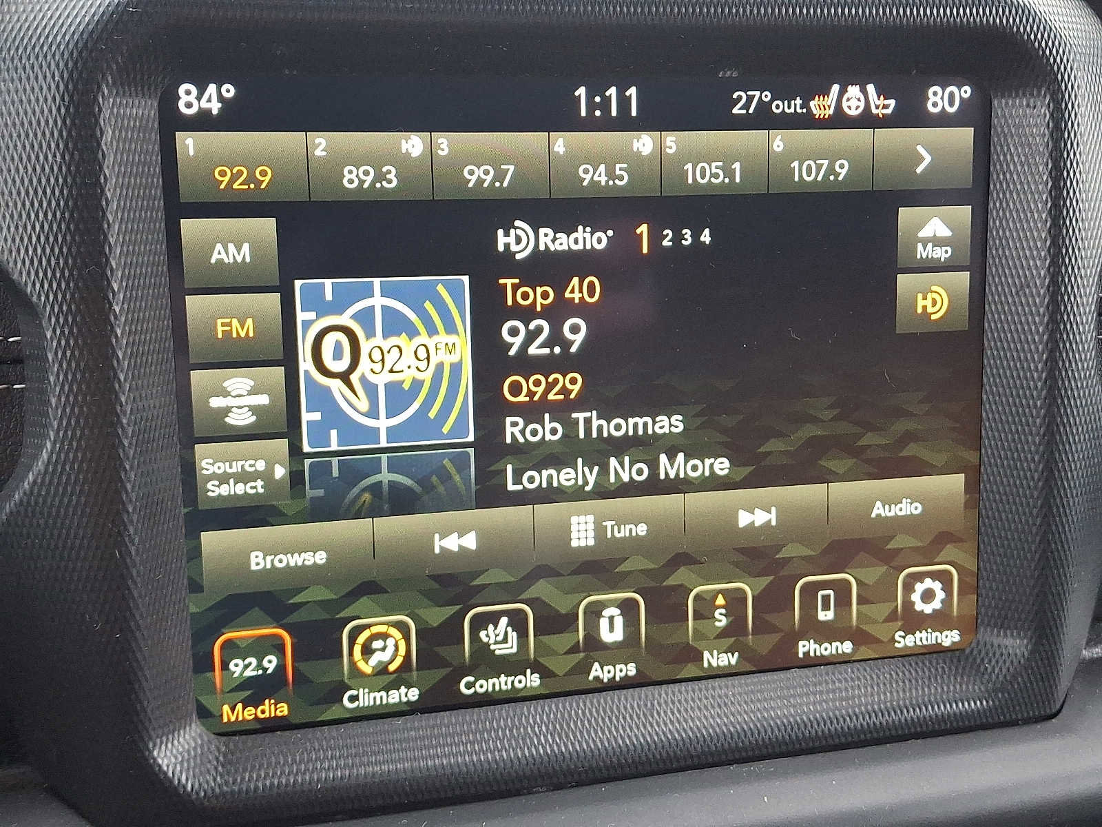 Used 2021 Jeep Wrangler Unlimited Sahara w/ Cold Weather Group image 17