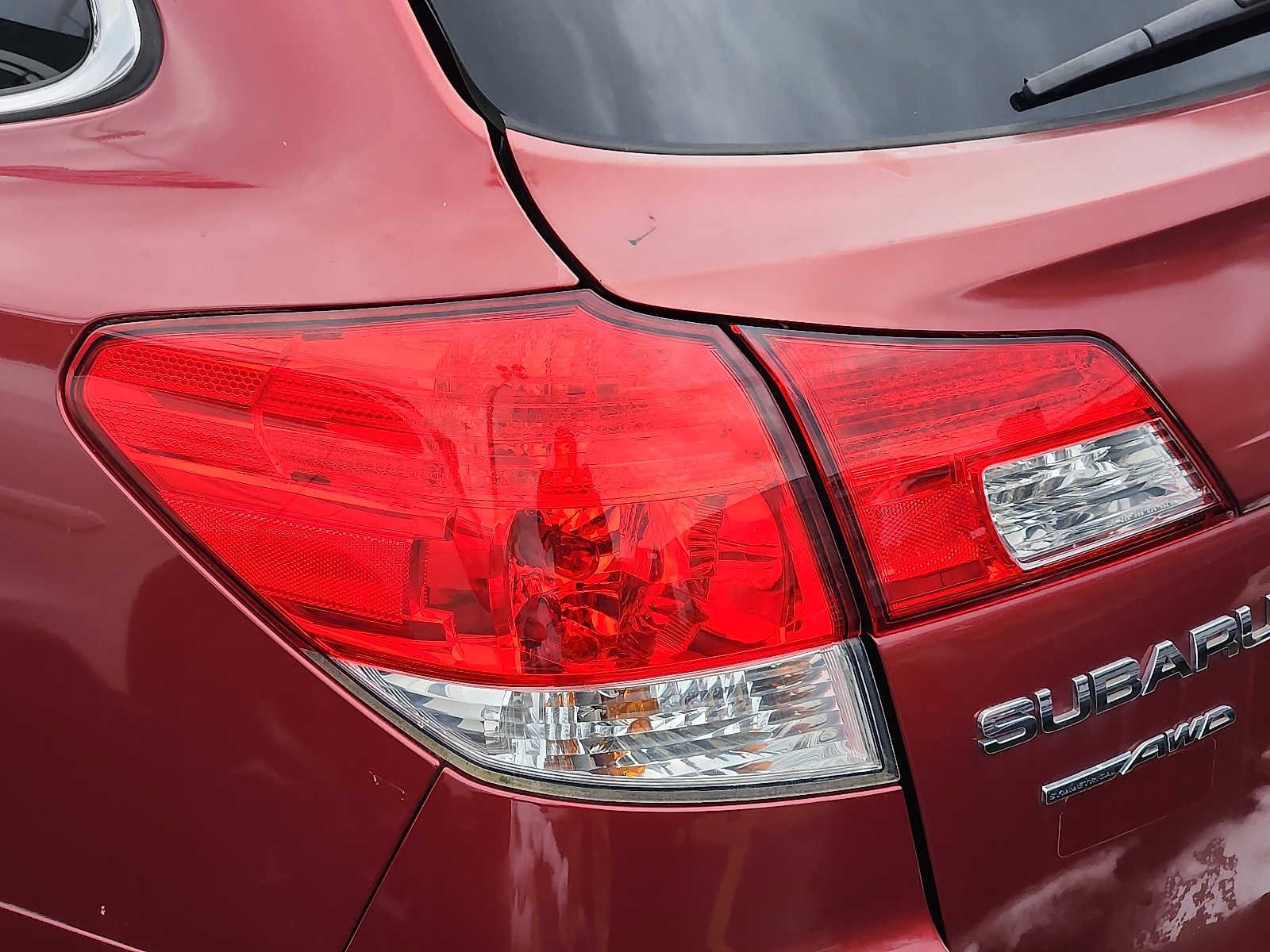 Used 2014 Subaru Outback 2.5i Limited image 10