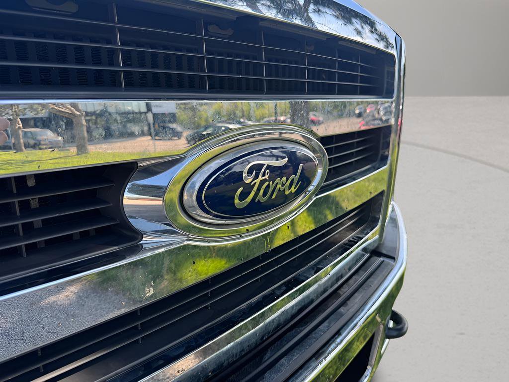 Used 2009 Ford F350 XLT image 9