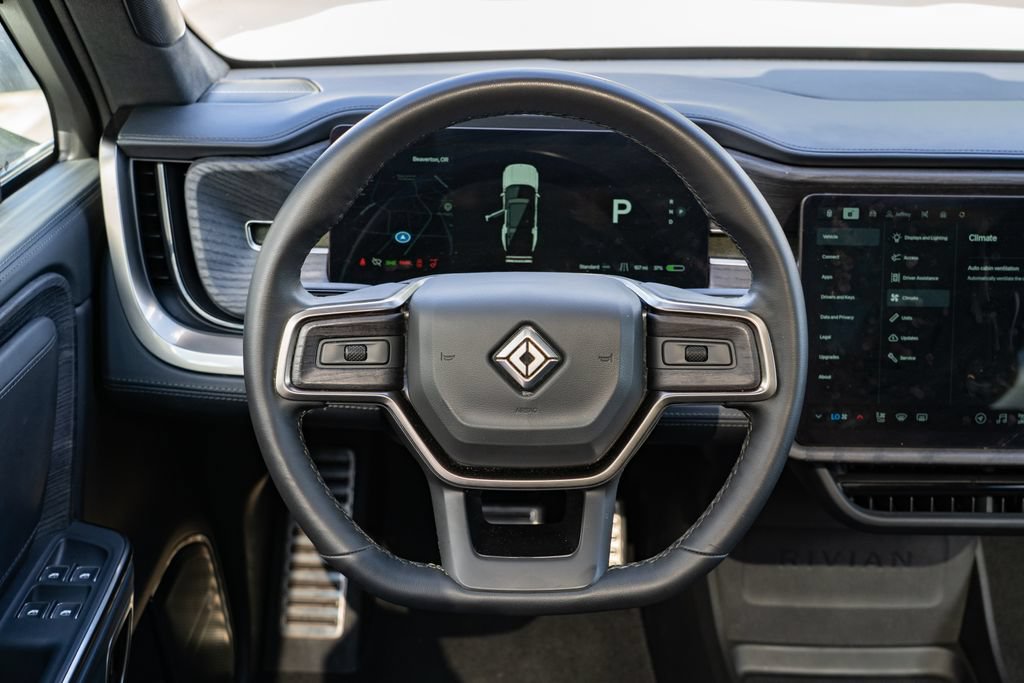 Used 2024 Rivian R1S Adventure AWD/4WD image 11