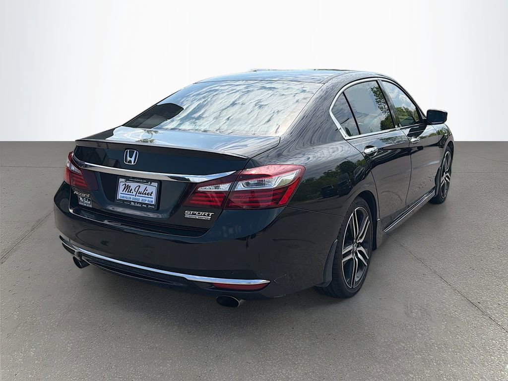 Used 2017 Honda Accord Sport Special Edition image 4