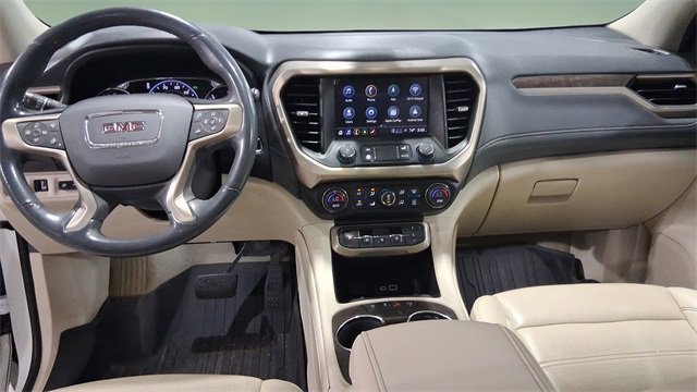 Used 2022 GMC Acadia Denali w/ Denali Technology Package image 10