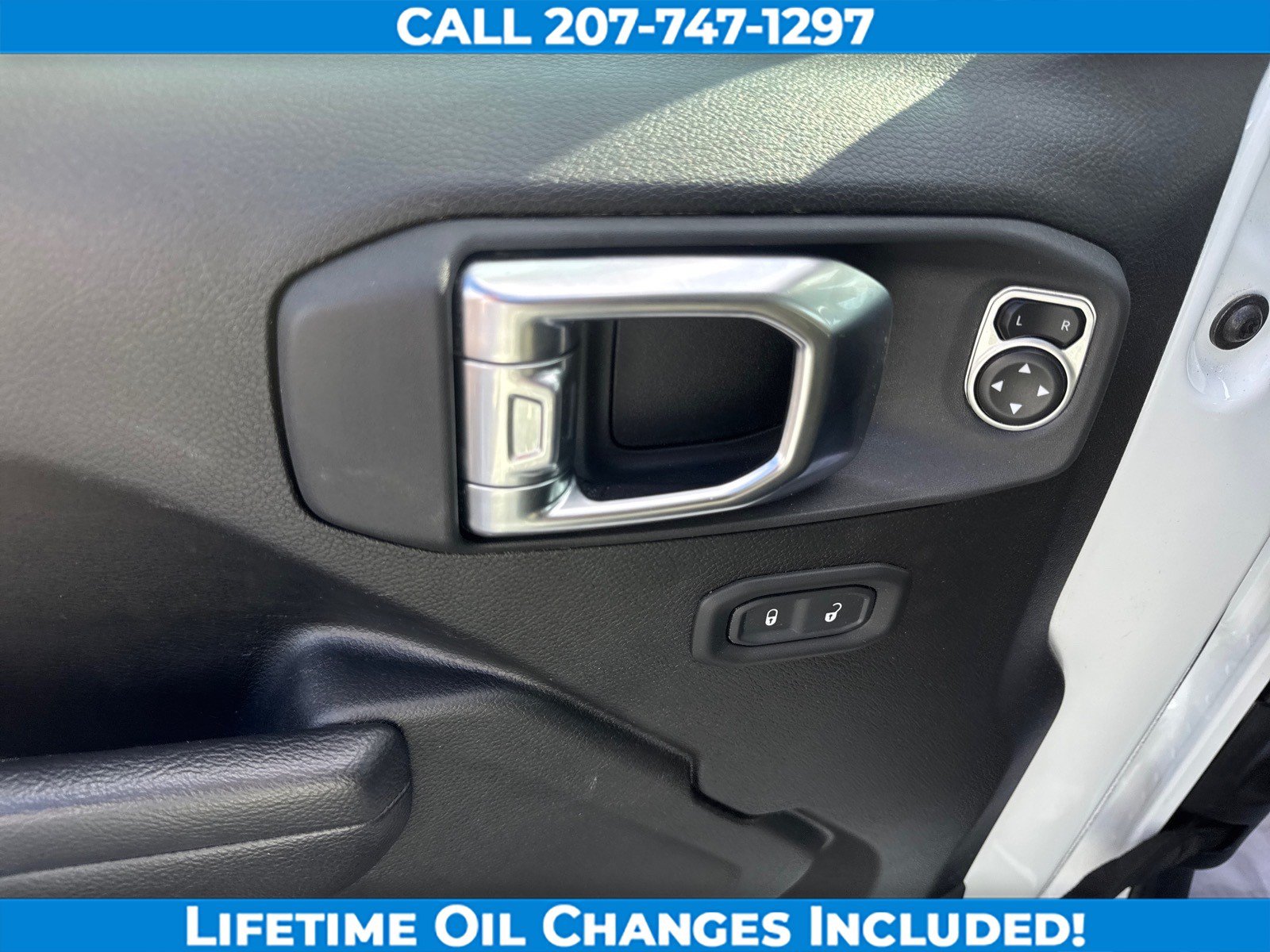 Used 2026 Jeep Gladiator Mojave AWD/4WD image 11