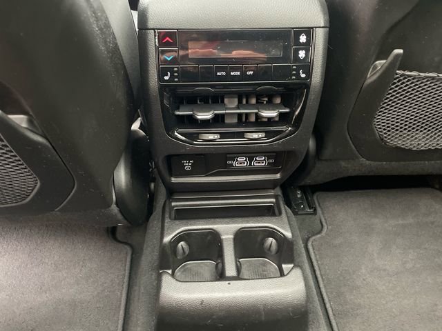 Used 2022 Jeep Grand Cherokee L Limited image 23