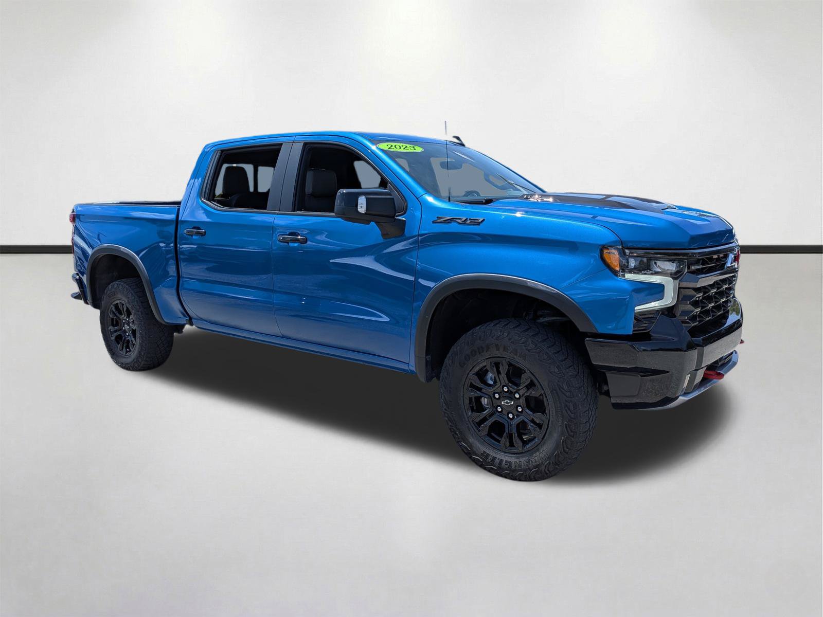 Used 2023 Chevrolet Silverado 1500 ZR2 w/ Technology Package AWD/4WD video 1