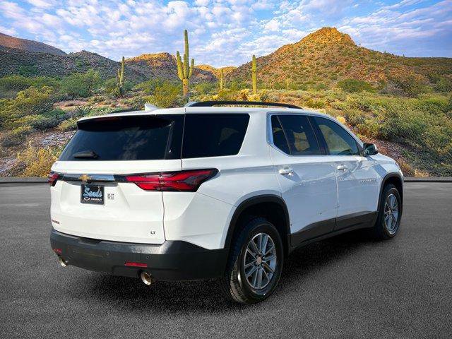 Used 2023 Chevrolet Traverse LT FWD image 4