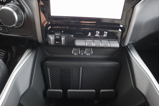 New 2026 RAM 1500 4x4 Crew Cab image 14