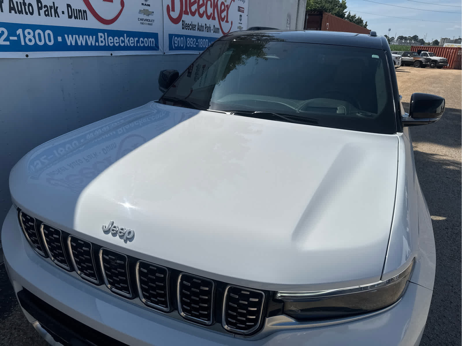 Used 2025 Jeep Grand Cherokee L Summit AWD/4WD image 11