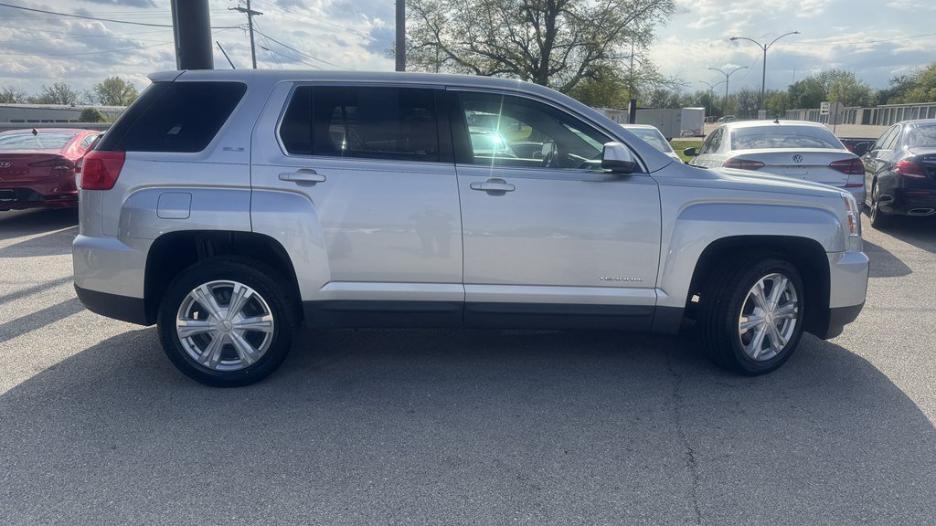 Used 2017 GMC Terrain SLE FWD image 9