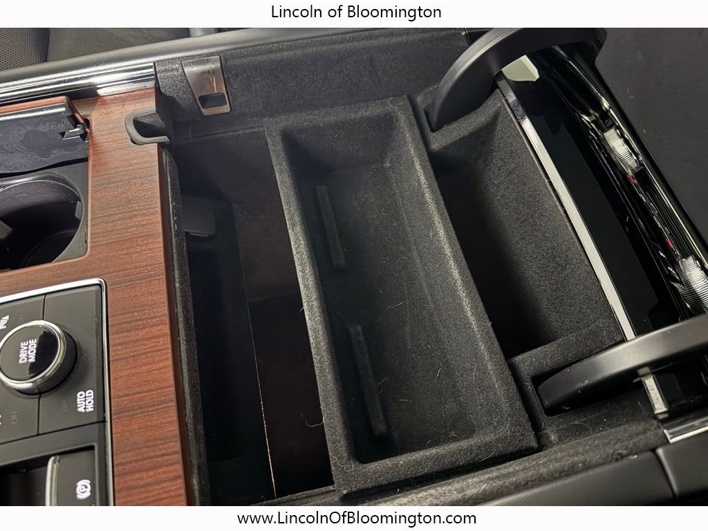 Used 2019 Lincoln Navigator Select AWD/4WD image 76