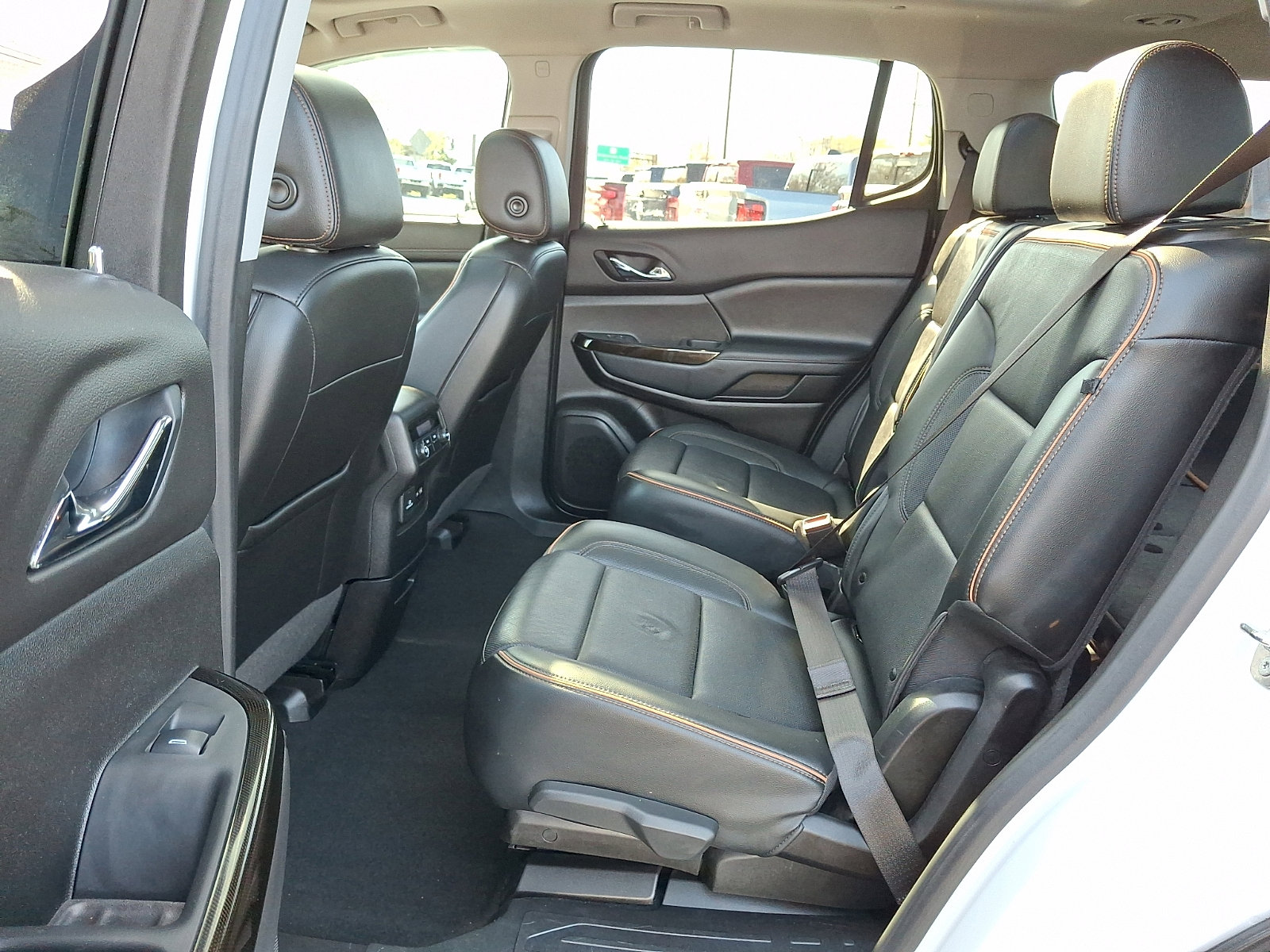 Used 2021 GMC Acadia AT4 w/ Trailering Package AWD/4WD image 10