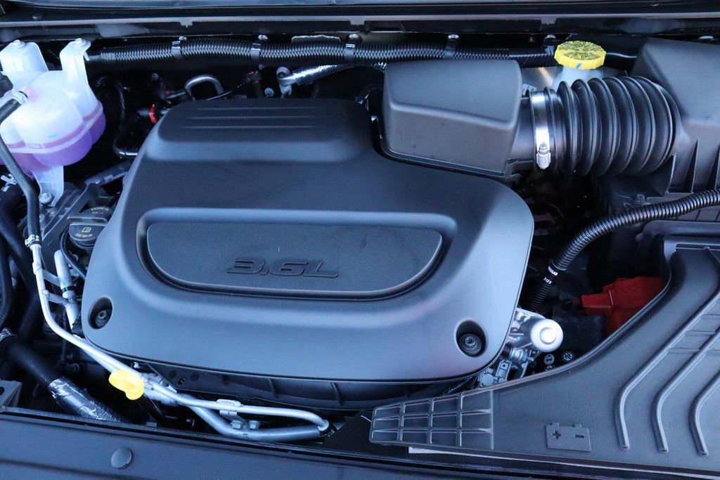 New 2026 Chrysler Pacifica Select image 20