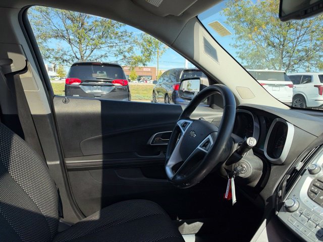 Used 2010 Chevrolet Equinox LT w/ Vehicle Interface Package FWD image 32