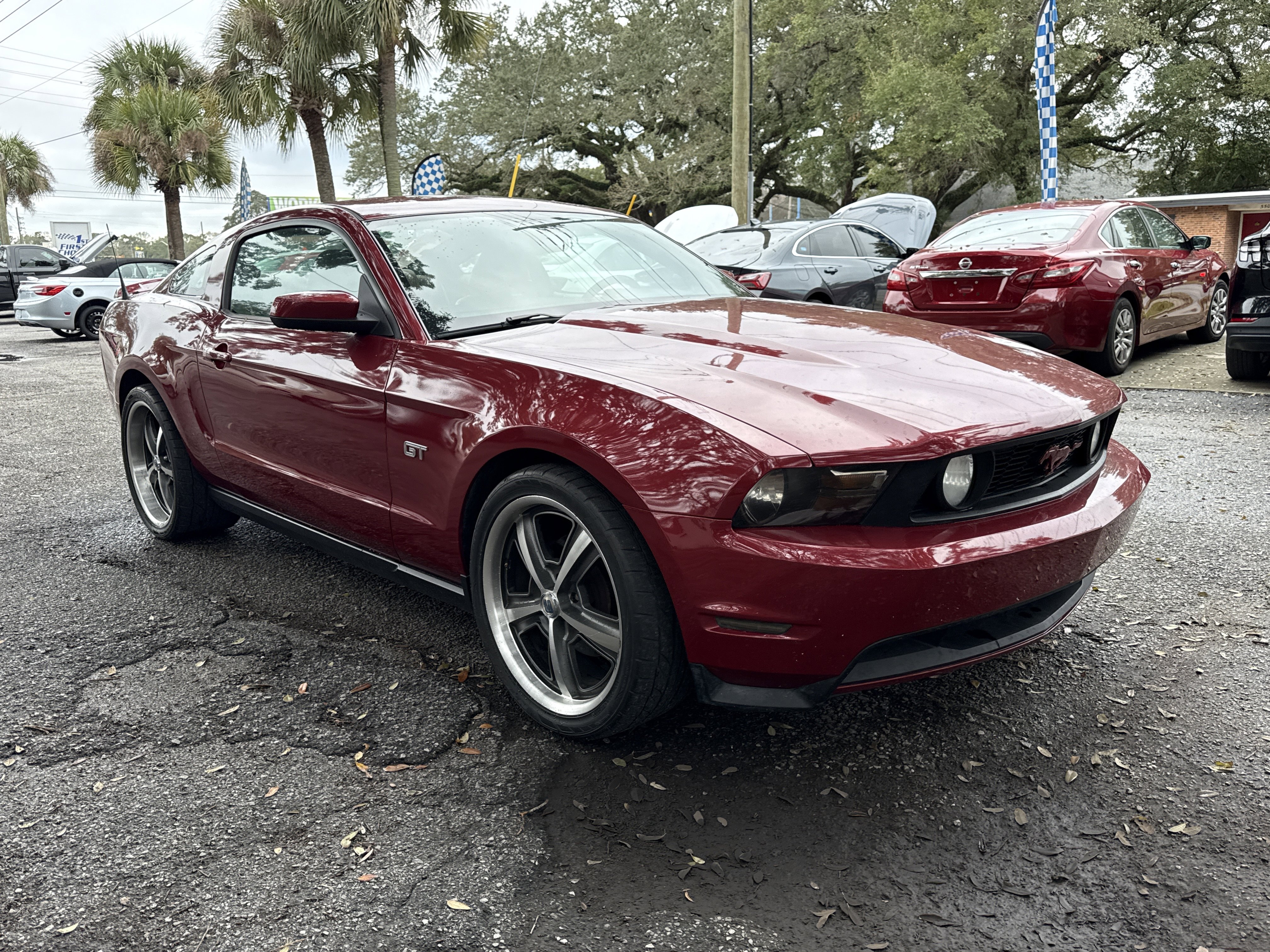 Used 2010 Ford Mustang GT image 7