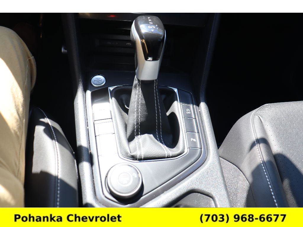 Used 2024 Volkswagen Tiguan SE R-Line AWD/4WD image 17