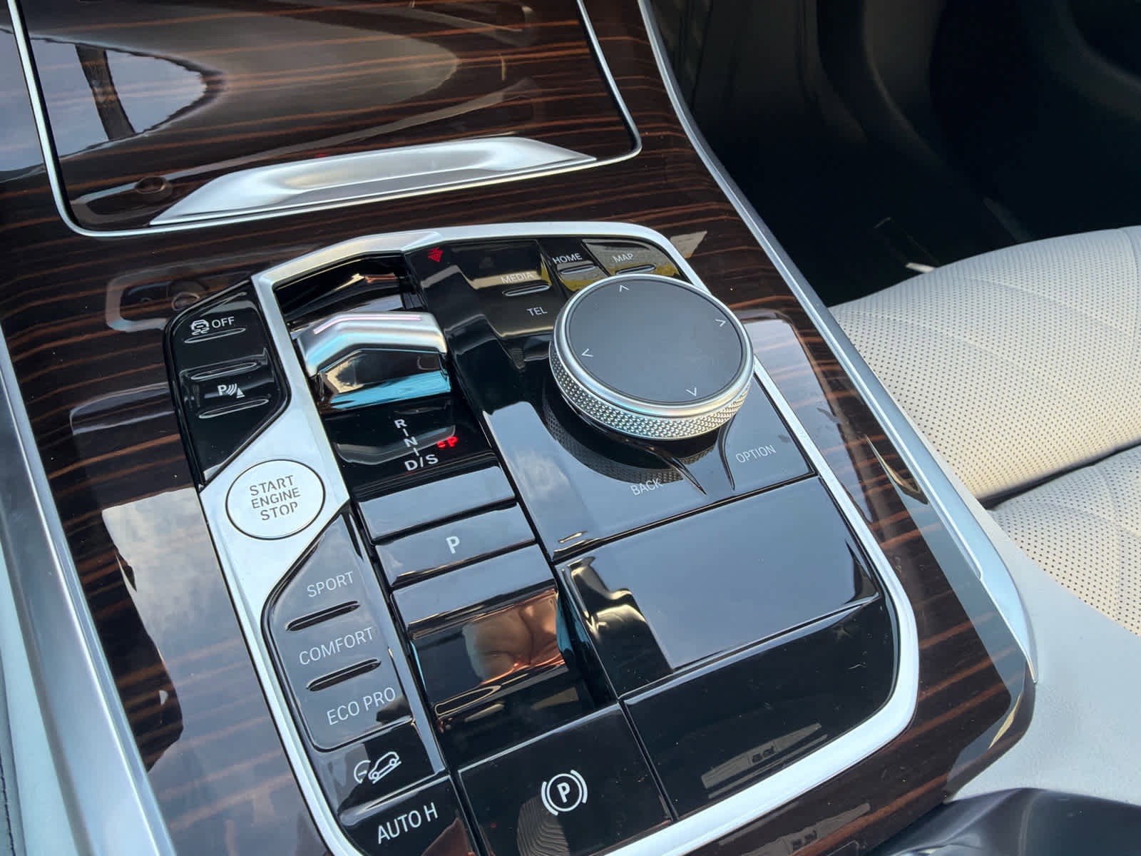 New 2026 BMW X5 xDrive40i AWD/4WD image 26