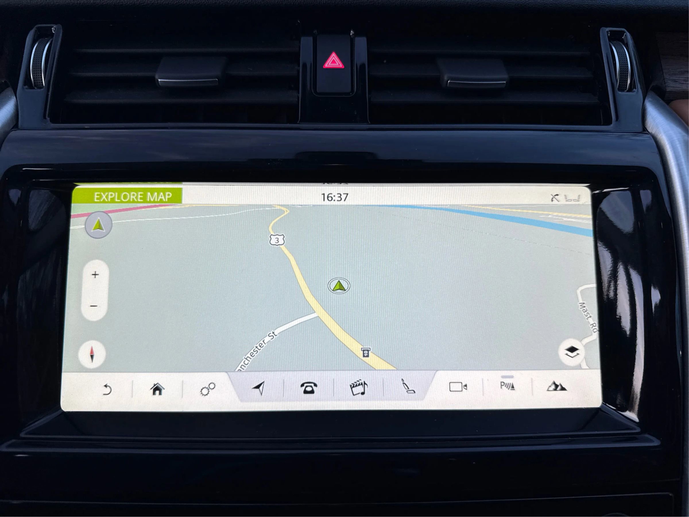 Used 2018 Land Rover Discovery HSE Luxury image 28