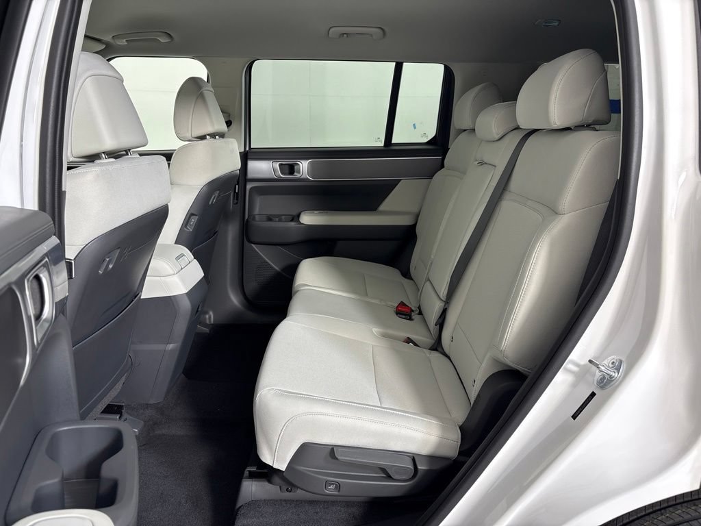 New 2027 Hyundai Santa Fe SE FWD image 18