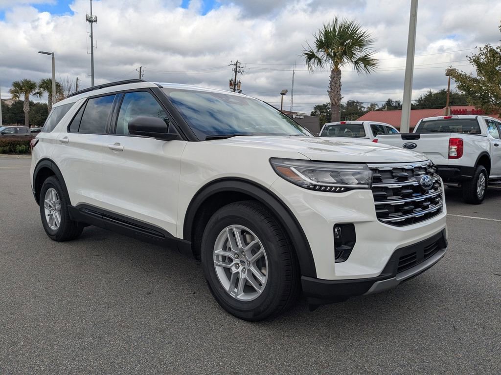 New 2026 Ford Explorer Active image 3