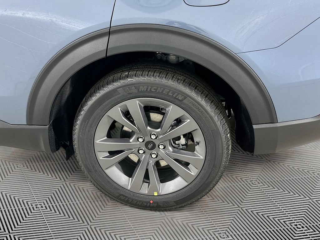 New 2026 Ford Explorer Active w/ Active Comfort Package image 15