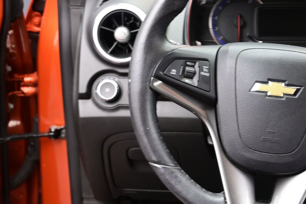 Used 2015 Chevrolet Trax LTZ AWD/4WD image 30