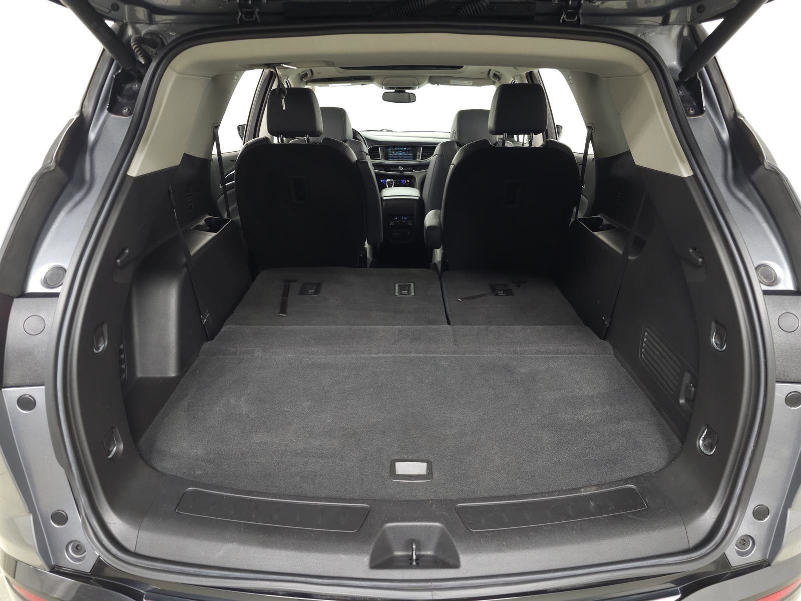 Used 2019 Buick Enclave Essence image 7