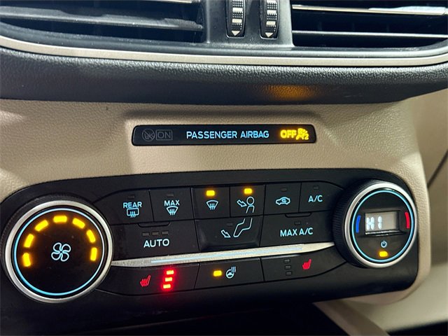 Used 2020 Ford Escape SEL image 17