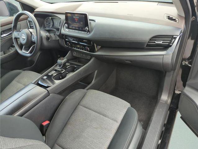 Certified 2022 Nissan Rogue SV image 18