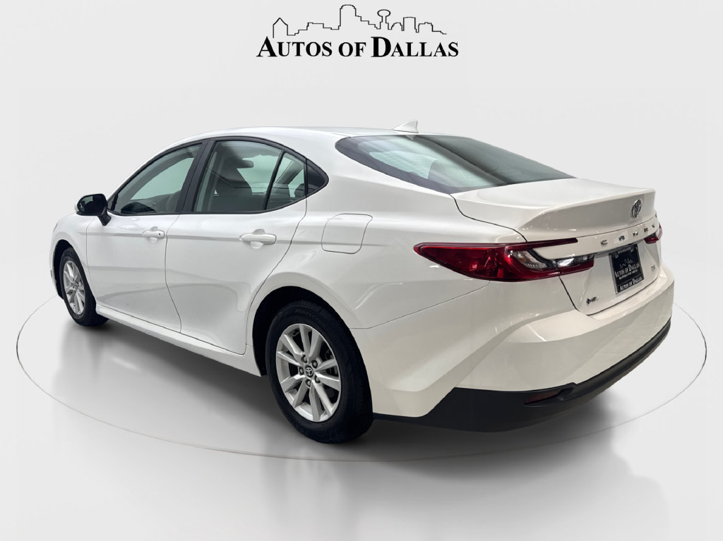Used 2025 Toyota Camry LE FWD image 10