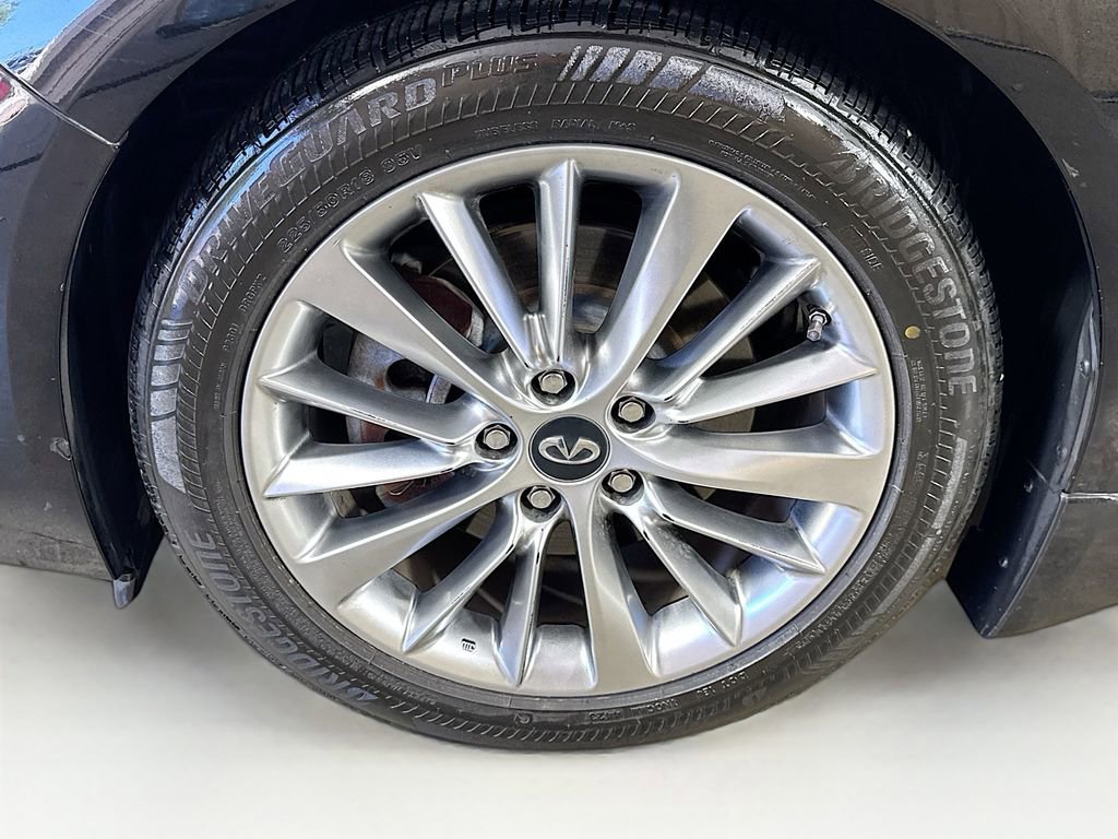 Used 2018 INFINITI Q50 Luxe w/ Essential Package (3.0T Luxe) RWD image 40