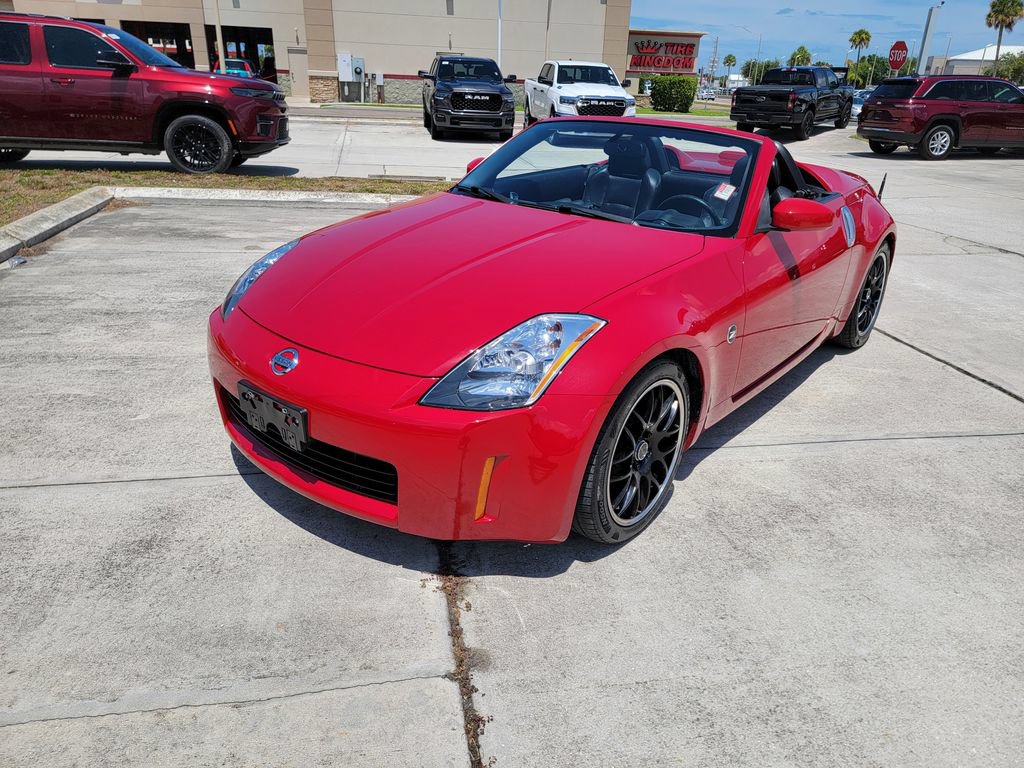 Used 2005 Nissan 350Z Touring RWD image 10