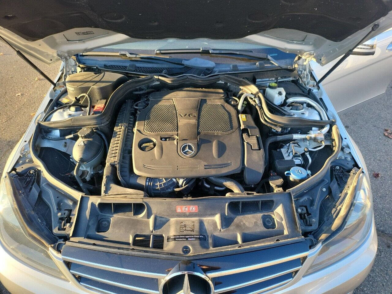 Used 2014 Mercedes-Benz C 300 4MATIC Sedan image 32