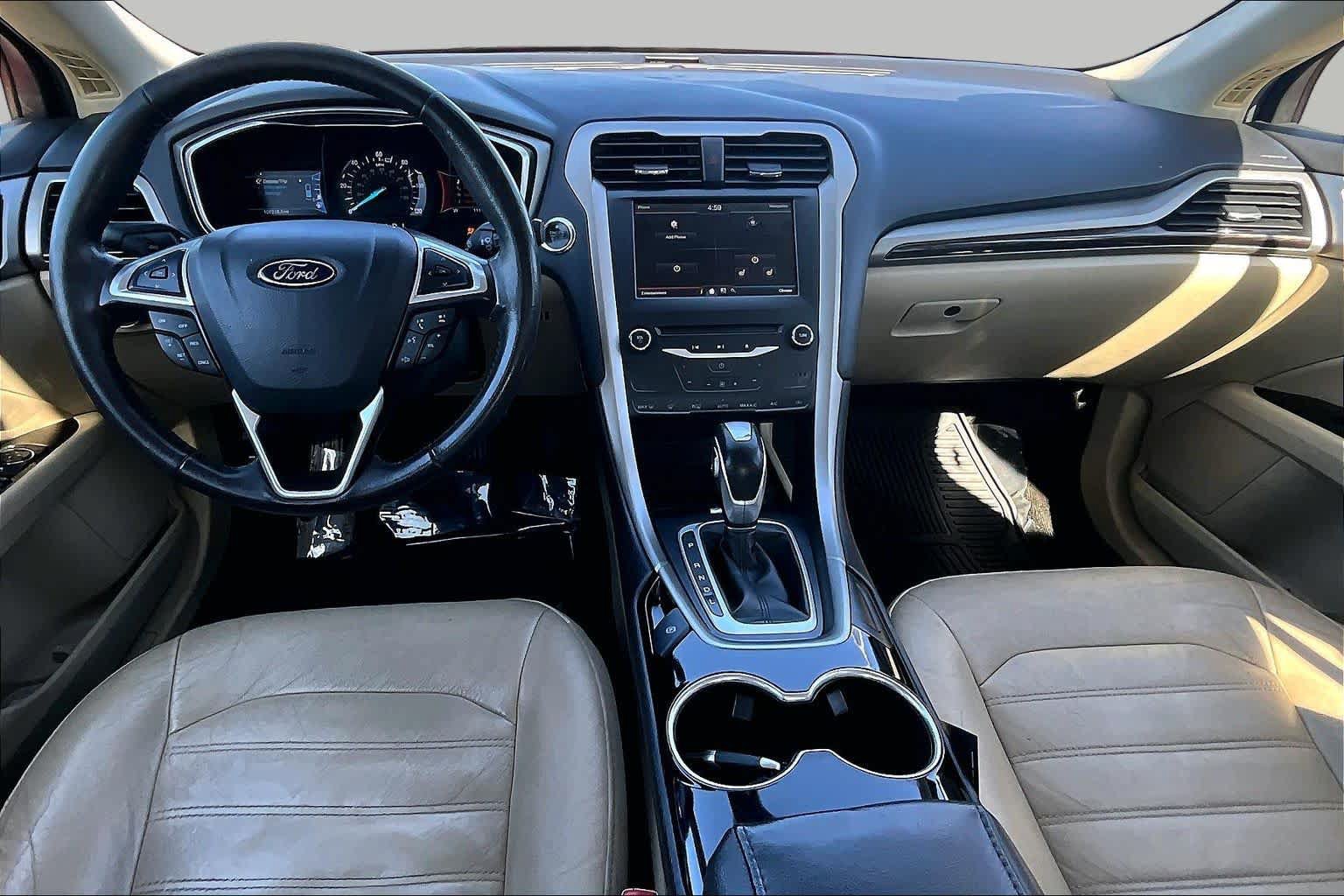 Used 2015 Ford Fusion SE w/ Equipment Group 502A FWD image 15