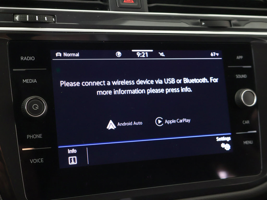 Certified 2024 Volkswagen Tiguan SE AWD/4WD image 44
