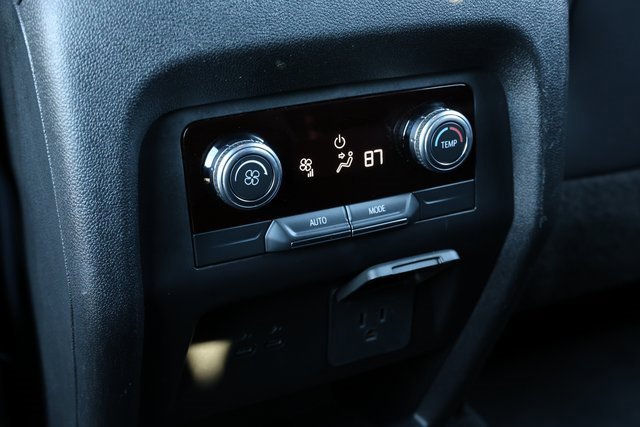 Used 2024 GMC Acadia Elevation image 10