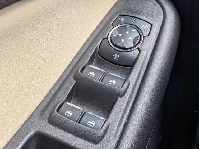 Used 2021 Ford Edge SEL w/ Convenience Package image 27