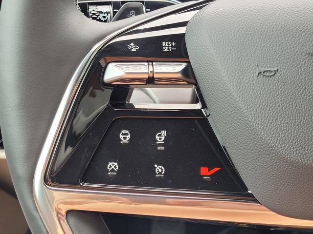 New 2026 Cadillac Vistiq Sport w/ LPO, Floor Liner Package image 19