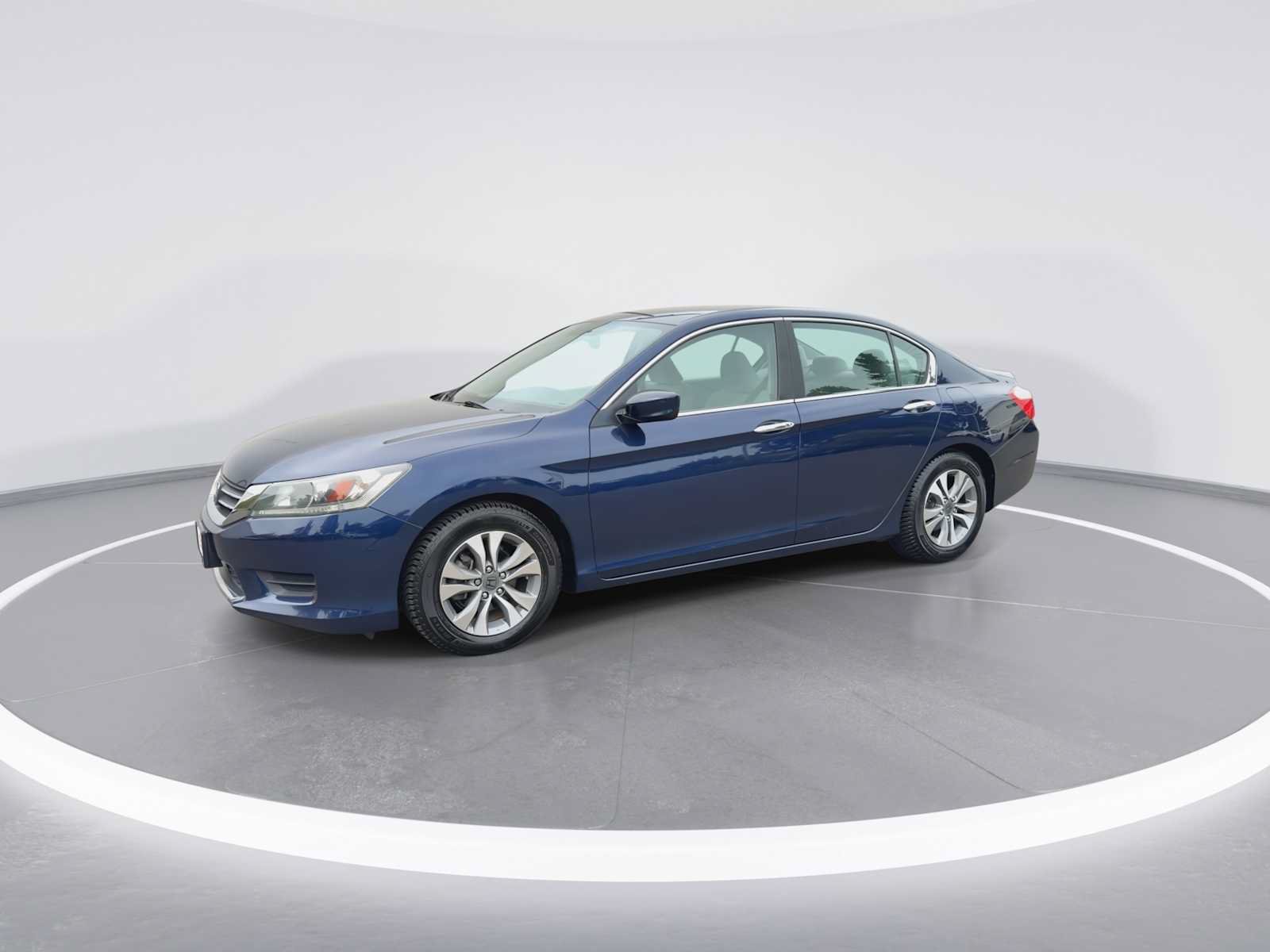 Used 2013 Honda Accord LX image 4