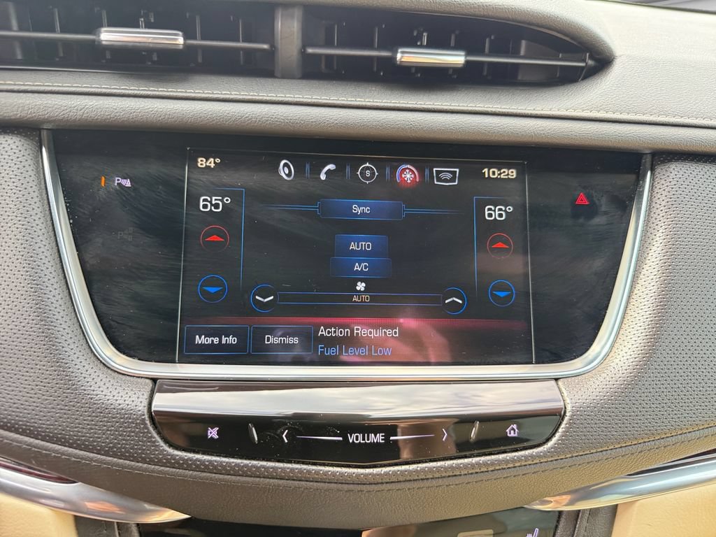 Used 2017 Cadillac XT5 Luxury w/ Driver Awareness Package FWD image 28