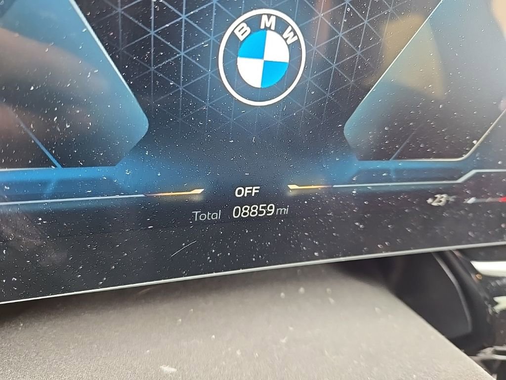 Used 2025 BMW X2 xDrive28i w/ Premium Package image 13